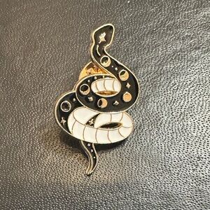 Snake Pin